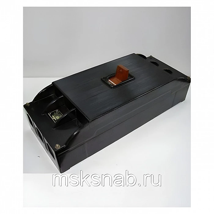 А-3144 (500А, стационарный, ручной привод) - Автоматический выключатель А3144 500А — фото