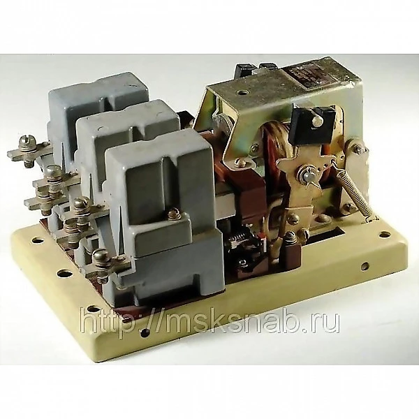 Контактор КМ 2334-35-ОМ4