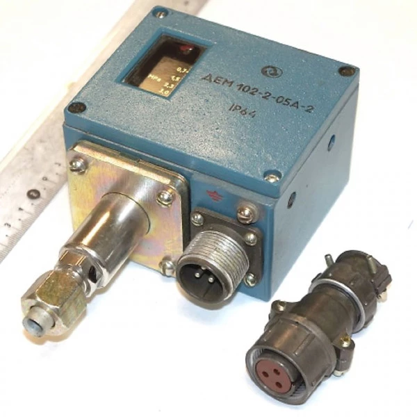 Датчик-реле давления ДЕМ-102-2-05А-2
